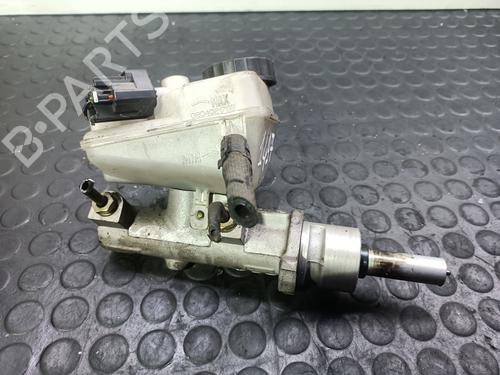 brake-master-cylinder-ford-mondeo-iii-b5y-2000-2001-2002-2003-2004-2005-2006-2007-32098484 main image