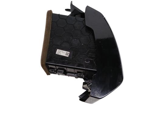 Air vent LAND ROVER DISCOVERY V (L462) 2.0 Td4 4x4 | BP31975388I21