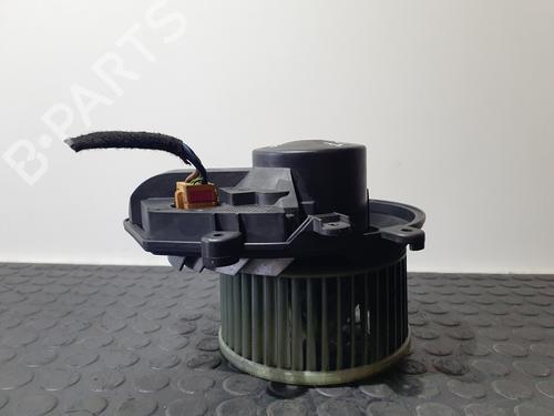 Moteur de chauffage SKODA SUPERB I (3U4) 1.9 TDI (115 hp) 20824277