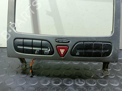 Used Warning switch MERCEDES-BENZ C-CLASS (W203) C 200 Kompressor (203.045) (163 hp) 31841426