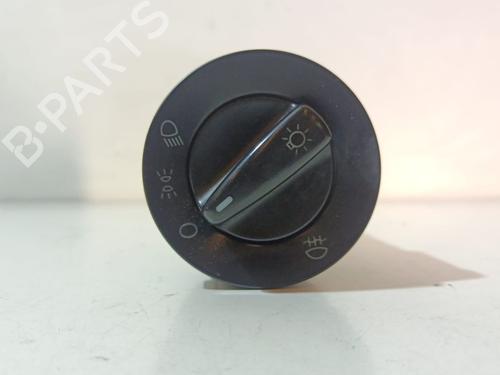 Used Headlight switch VW POLO (9N_, 9A_) 1.4 TDI (75 hp) 20817342