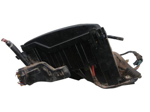 Used Fuse box Fuse box LAND ROVER FREELANDER 2 (L359) 2.2 TD4 4x4 (150 hp) 33748396 33748396