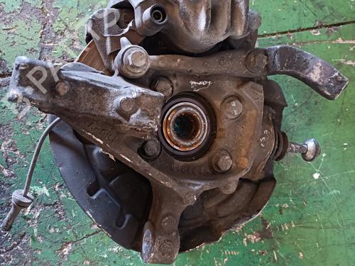 Used Left front steering knuckle VOLVO S80 I (184) 2.5 TDI (140 hp) 32188299