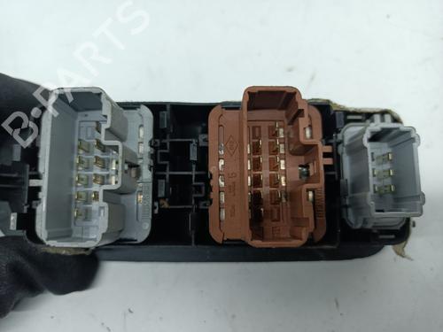 Left front window switch RENAULT MEGANE II (BM0/1_, CM0/1_) 1.5 dCi (BM1E, CM1E) | BP20819704I27 