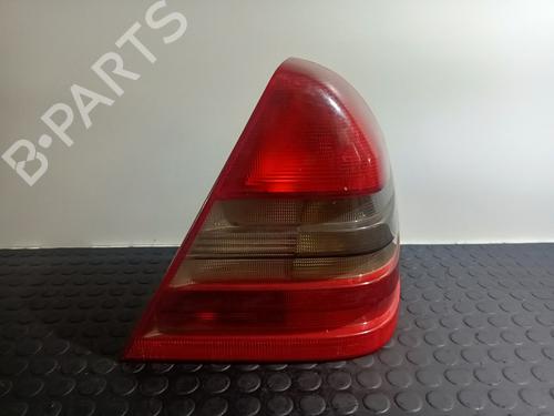 Used Right taillight MERCEDES-BENZ E-CLASS (W210) E 230 (210.037) (150 hp) 20826608