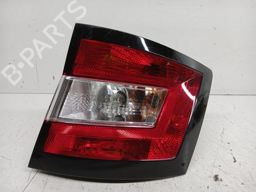 Used Right taillight Right taillight OPEL ASTRA H (A04) 1.6 (L48) (116 hp) 36075504 36075504