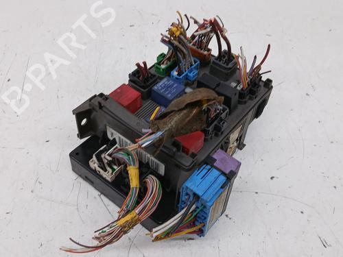 Used Fuse box RENAULT LAGUNA II (BG0/1_) [2001-2007]  27994036