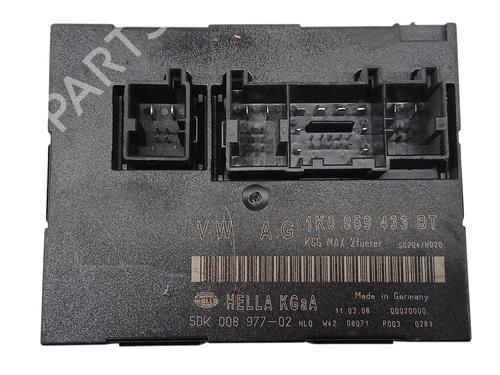 Module électronique VW TOURAN (1T1, 1T2) [2003-2011]  32010782