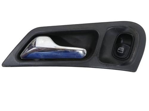 Used Rear left interior door handle Rear left interior door handle MERCEDES-BENZ C-CLASS (W203) C 200 CDI (203.004) (116 hp) 40624805 40624805