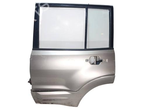 Used Left rear door Left rear door 39009480 39009480