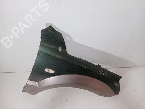 Used Right front fenders KIA SORENTO I (JC) 2.5 CRDi 4WD (140 hp) 28010583
