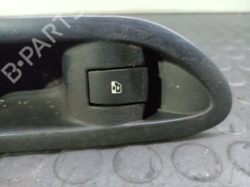 Used Right rear window switch RENAULT LAGUNA II Grandtour (KG0/1_) 1.9 dCi (KG0G) (120 hp) 20820620