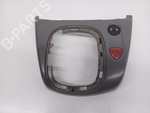 Used Warning switch RENAULT MEGANE II (BM0/1_, CM0/1_) [2001-2012]  26913995