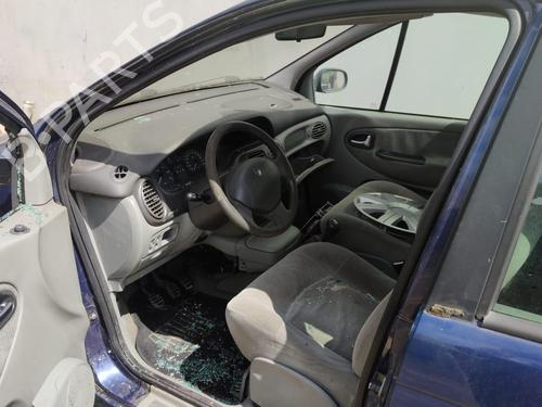 Farolim esquerdo RENAULT SCÉNIC I MPV (JA0/1_, FA0_) 1.9 dTi (JA0N) | BP26440757C34 
