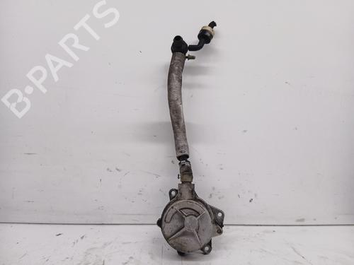 Used Vacuum pump AUDI A4 B5 (8D2) 2.5 TDI (150 hp) 28520648