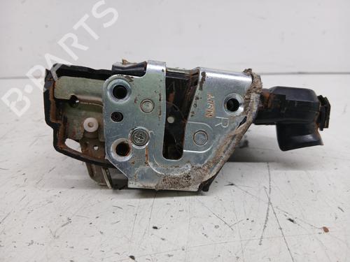 Fechadura frente direita SUZUKI GRAND VITARA II (JT, TE, TD) [2005-2025]  30649517