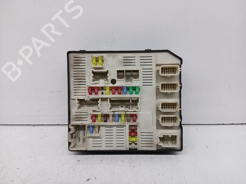 Sikringsdåse RENAULT MEGANE III Hatchback (BZ0/1_, B3_) 1.5 dCi (BZ09, BZ0D, BZ1W, BZ29, BZ14) (110 hp) 28180219