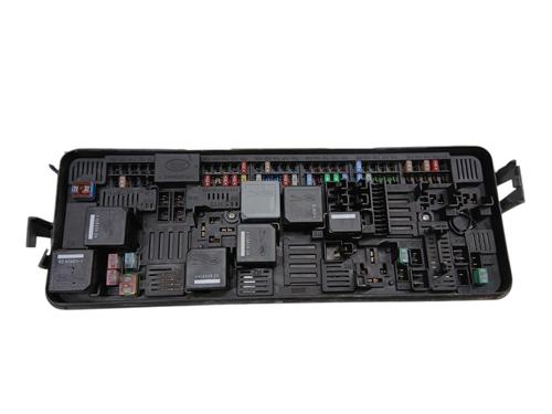 Used Fuse box LAND ROVER DISCOVERY V (L462) 2.0 Td4 4x4 (180 hp) 32034488