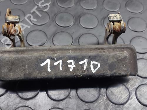 Używane Klamka zewnętrzna drzwi przednich prawych MITSUBISHI PAJERO I (L04_G, L14_G) 2.5 TD (L044G, L049G) (95 hp) 20820624