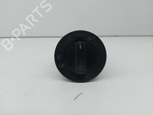 Used Headlight switch VW GOLF IV (1J1) [1997-2008]  31696900