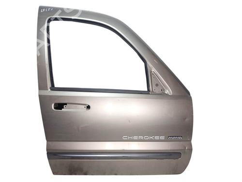 Used Right front door Right front door 38269852 38269852