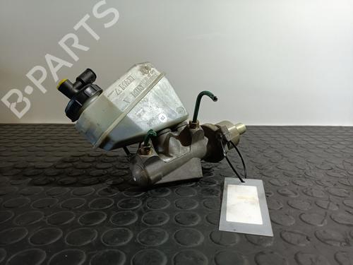 Used Brake master cylinder RENAULT KANGOO (KC0/1_) D 65 1.9 (KC0E, KC02, KC0J, KC0N) (64 hp) 21671451