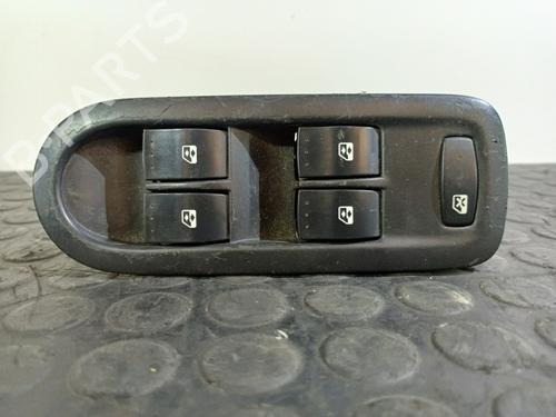 Used Left front window switch RENAULT MEGANE II (BM0/1_, CM0/1_) 1.9 dCi (BM0G, CM0G) (120 hp) 20822742