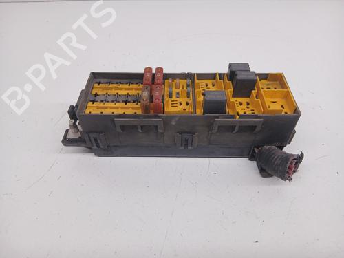 Used Fuse box JEEP GRAND CHEROKEE I (ZJ, ZG) 2.5 TD Laredo (115 hp) 27223724
