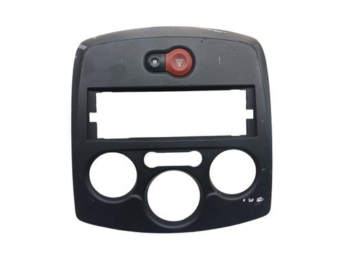 Mittelkonsole Mittelkonsole RENAULT CLIO III (BR0/1, CR0/1) 1.2 16V (BR0R, BR1D, BR1L, CR0R) (65 hp) 36362402 36362402