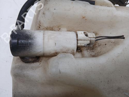 Windscreen washer tank JEEP GRAND CHEROKEE II (WJ, WG) 3.1 TD 4x4 | BP25791454C113 