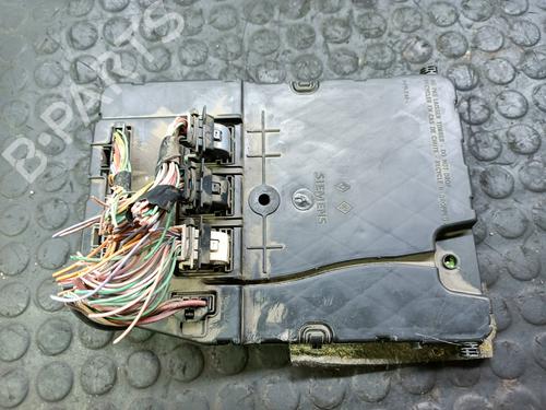 Zekeringkast RENAULT MEGANE II Saloon (LM0/1_) [2003-2025]  20838971