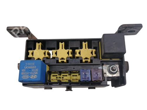 fuse-box-kia-sorento-i-jc-2002-2003-2004-2005-2006-2007-2008-2009-2010-2011-31928725 main image