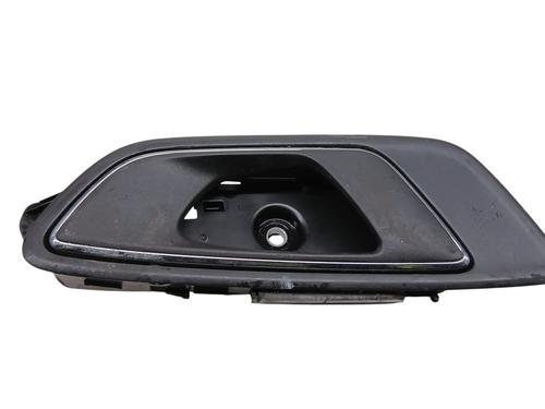 Used Front right interior door handle Front right interior door handle SEAT LEON ST (5F8) 1.2 TSI (105 hp) 33826252 33826252