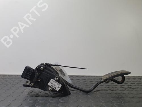 Pedal NISSAN ALMERA II (N16) 1.5 (90 hp) 32074069