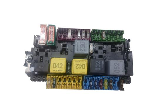 Used Fuse box Fuse box MERCEDES-BENZ VITO Mixto (Double Cabin) (W447) 111 CDI (447.701, 447.703, 447.705) (114 hp) 34225425 34225425