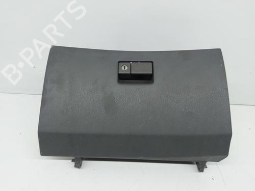 Used Glove box TOYOTA AVENSIS Liftback (_T22_) 2.0 TD (CT220_, CT220R) (90 hp) 24437393
