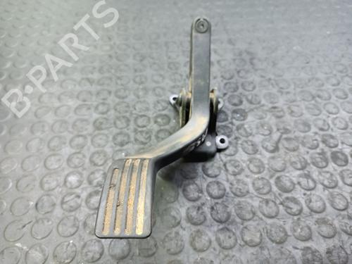 Pedal FORD FOCUS I (DAW, DBW) 1.6 16V (100 hp) 32074402