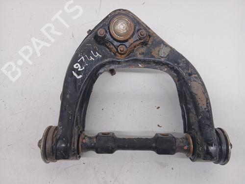 Venstre fortil bærearm MITSUBISHI L200 (K7_T, K6_T, K5_T) 2.5 TD 4WD (K74T) (115 hp) 27369805