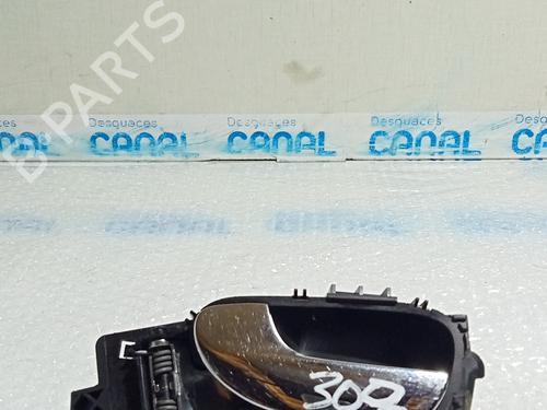 Used Front left interior door handle PEUGEOT 307 Break (3E) 1.6 HDi (90 hp) 20815242