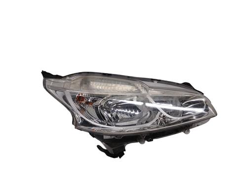Used Right headlight PEUGEOT 208 I (CA_, CC_) [2012-2021]  32397721