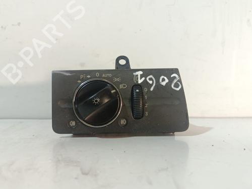 Used Headlight switch MERCEDES-BENZ E-CLASS (W211) E 220 CDI (211.006) (150 hp) 20830040