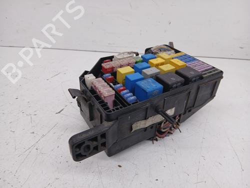 Used Fuse box HYUNDAI COUPE II (GK) [2001-2012]  30508422