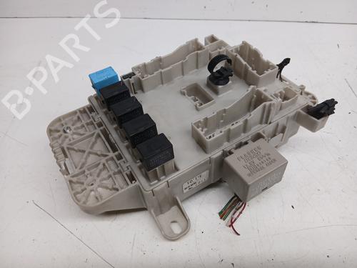 Fuse box TOYOTA RAV 4 II (_A2_) 2.0 4WD (ACA21, ACA20) | BP30551659E1