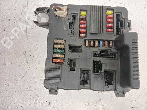 Used Fuse box RENAULT SCÉNIC II (JM0/1_) [2003-2010]  30551661