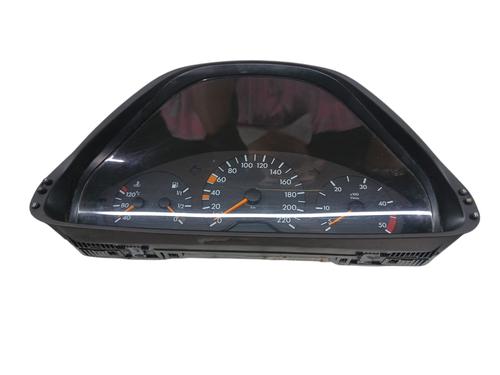 Cuadro instrumentos Cuadro instrumentos MERCEDES-BENZ E-CLASS (W210) E 290 Turbo-D (210.017) (129 hp) 36680126 36680126
