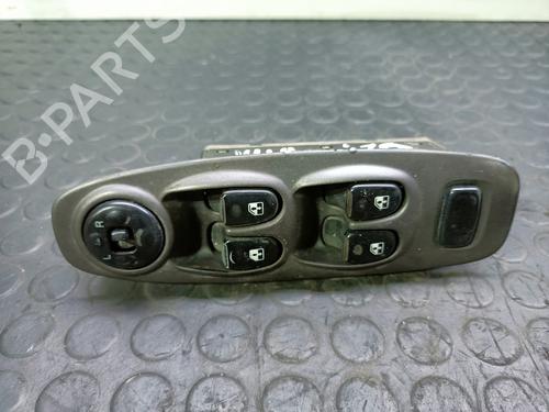 Used Left front window switch HYUNDAI ACCENT II (LC) 1.5 CRDi (82 hp) 20820748