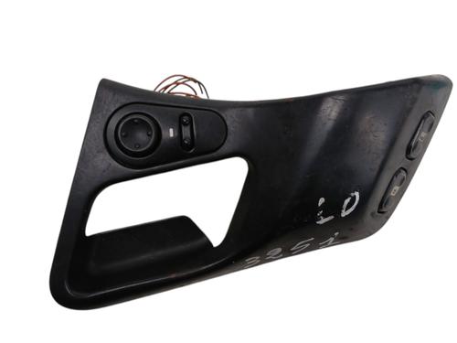 Used Left front window switch Left front window switch CITROËN XANTIA (X1_, X2_) 2.0 HDI 109 (109 hp) 33852880 33852880