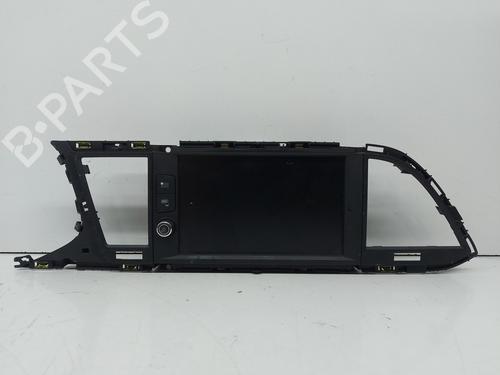 Used Display monitor SEAT LEON (5F1) [2012-2021]  26569285