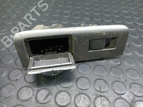 Right rear window switch NISSAN NAVARA NP300 (D40) 2.5 dCi 4WD (D40TT, D40T, D40M, D40BB) | BP20819153I28 