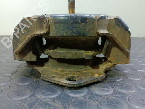 Engine mount MITSUBISHI PAJERO III (V7_W, V6_W) 3.2 Di-D (V68W) | BP20829535M89 